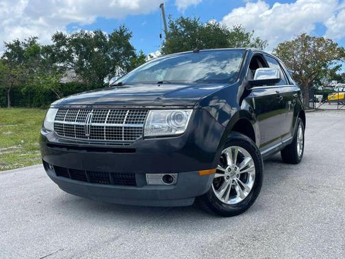 Tuxedo Black Metallic 2010 Lincoln MKX Base