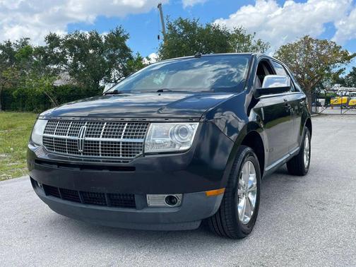 Tuxedo Black Metallic 2010 Lincoln MKX Base