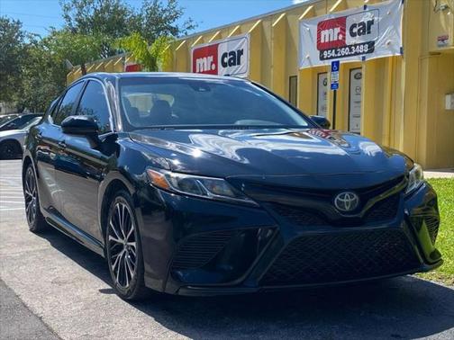 2018 Toyota Camry XLE
