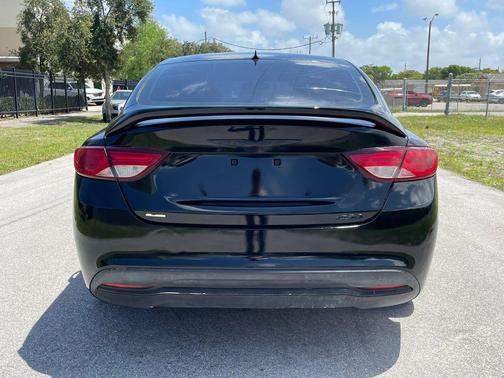 Black Clearcoat 2015 Chrysler 200 Limited