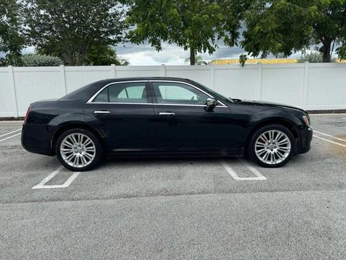 2011 Chrysler 300 Limited