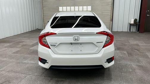 2017 Honda Civic Touring