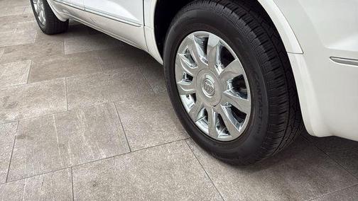 White Frost Tricoat 2017 Buick Enclave Premium