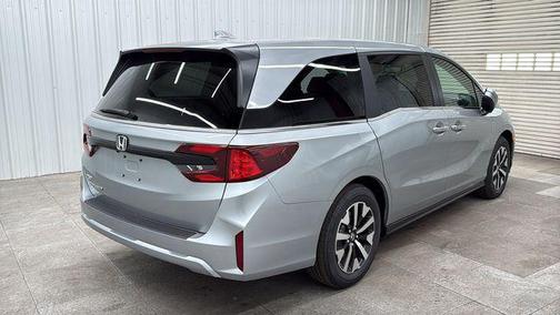 Solar Silver Metallic 2026 Honda Odyssey EX-L