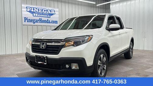 White Diamond Pearl 2017 Honda Ridgeline RTL
