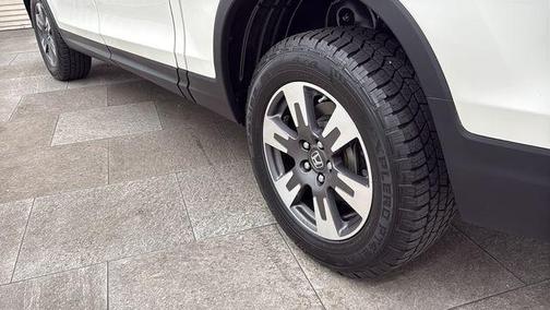 White Diamond Pearl 2017 Honda Ridgeline RTL