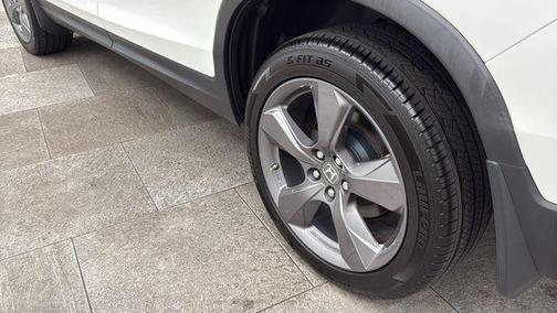 Platinum White Pearl 2021 Honda Passport AWD Touring