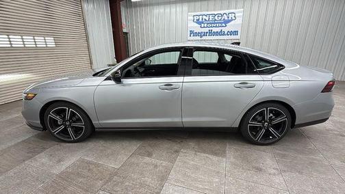 Solar Silver Metallic 2026 Honda Accord SE