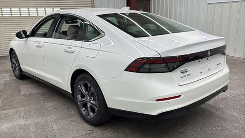Platinum White Pearl 2026 Honda Accord Hybrid EX-L