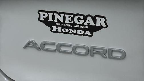 Platinum White Pearl 2026 Honda Accord Hybrid EX-L