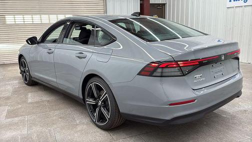 Urban Gray Pearl 2026 Honda Accord SE