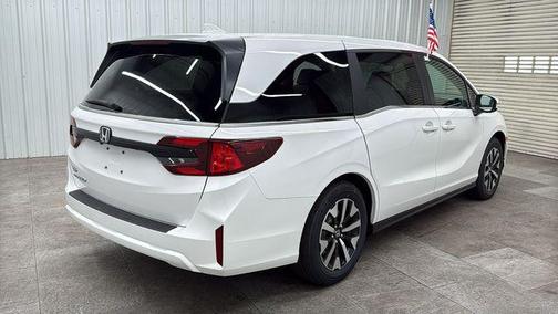 Platinum White Pearl 2026 Honda Odyssey EX-L