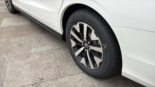 Platinum White Pearl 2026 Honda Odyssey EX-L