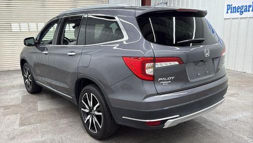 Modern Steel Metallic 2019 Honda Pilot Touring 8-Passenger