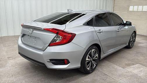 Lunar Silver Metallic 2017 Honda Civic EX-T