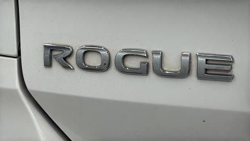 Glacier White 2018 Nissan Rogue SV