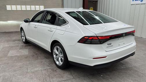 2025 Honda Accord LX 1.5T