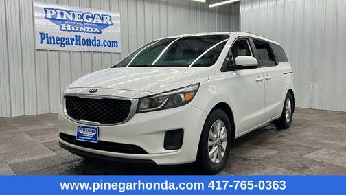 2016 Kia Sedona LX