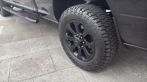 Diamond Black Crystal Pearlcoat 2022 RAM 2500 Big Horn Crew Cab 4x4 6'4' Box