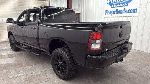 Diamond Black Crystal Pearlcoat 2022 RAM 2500 Big Horn Crew Cab 4x4 6'4' Box