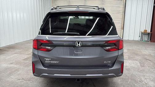 Modern Steel Metallic 2026 Honda Odyssey Elite