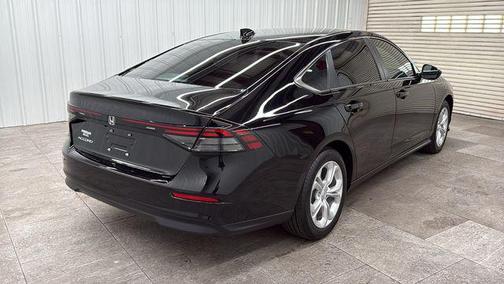 2025 Honda Accord LX 1.5T