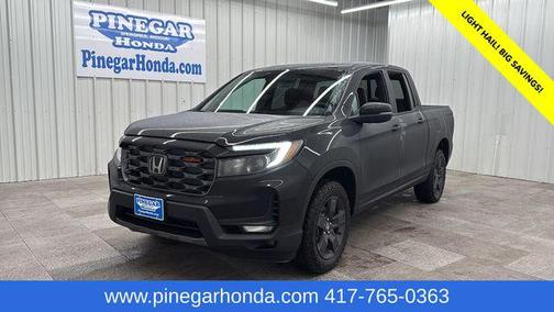 Crystal Black Pearl 2026 Honda Ridgeline TrailSport