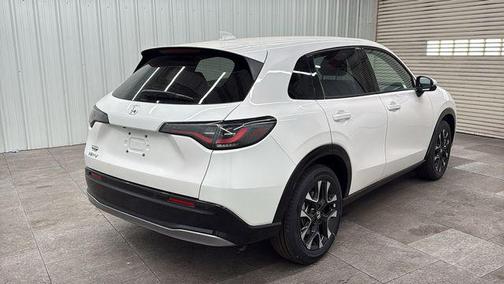 Platinum White Pearl 2026 Honda HR-V EX-L