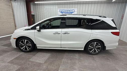 Platinum White Pearl 2020 Honda Odyssey Elite