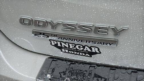 Platinum White Pearl 2020 Honda Odyssey Elite