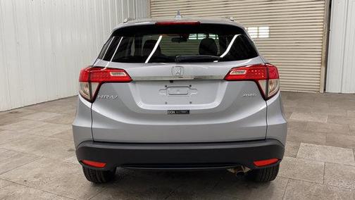 LUNAR SILVER 2019 Honda HR-V EX