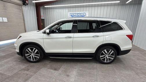 White Diamond Pearl 2016 Honda Pilot Touring