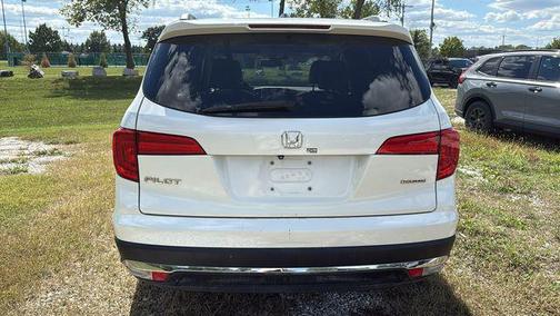 White Diamond Pearl 2016 Honda Pilot Touring