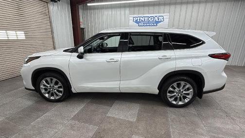 Wind Chill Pearl 2022 Toyota Highlander Limited