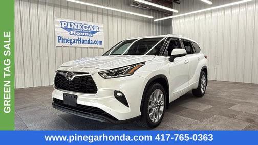 Wind Chill Pearl 2022 Toyota Highlander Limited