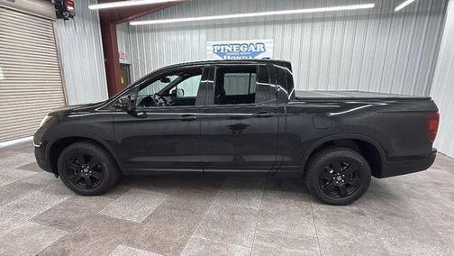 Crystal Black Pearl 2017 Honda Ridgeline Black