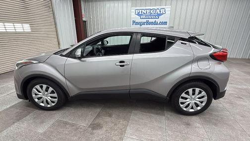 Silver Knockout Metallic 2019 Toyota C-HR LE
