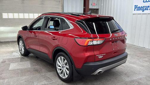 2022 Ford Escape Titanium