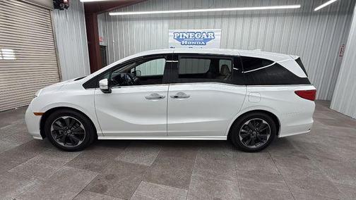 Platinum White Pearl 2023 Honda Odyssey Elite