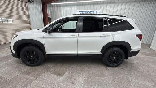 Platinum White Pearl 2022 Honda Pilot AWD TrailSport