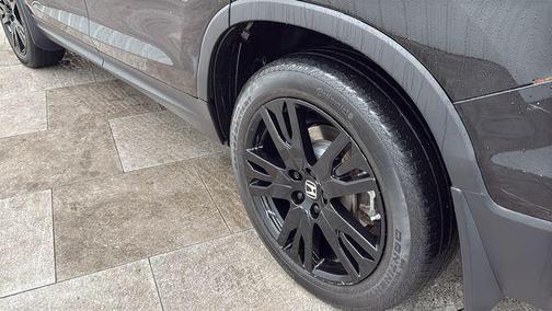 Crystal Black Pearl 2022 Honda Pilot 2WD Special Edition