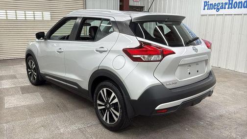 Brilliant Silver Metallic 2019 Nissan Kicks SR