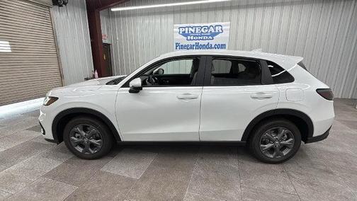 Platinum White Pearl 2027 Honda HR-V LX
