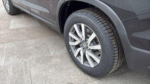 Crystal Black Pearl 2022 Honda Pilot 2WD EX-L