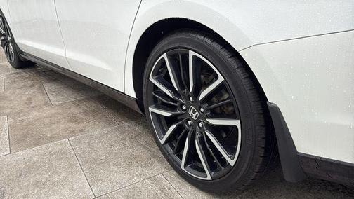 Platinum White Pearl 2023 Honda Accord Hybrid Touring
