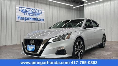 Brilliant Silver Metallic 2022 Nissan Altima SR FWD