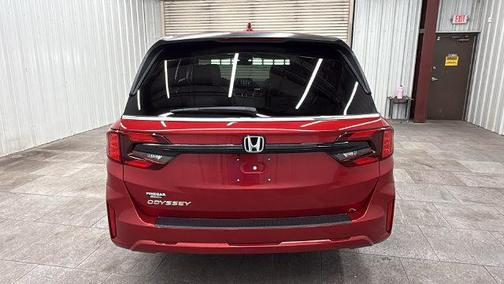 Radiant Red Metallic II 2027 Honda Odyssey EX-L