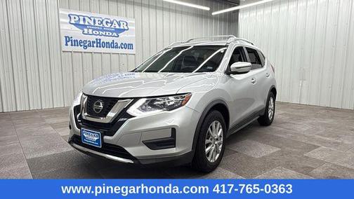 Brilliant Silver Metallic 2019 Nissan Rogue SV