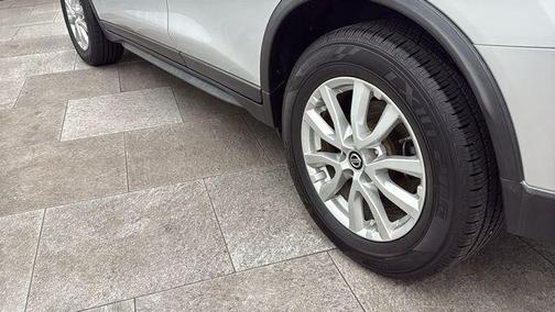 Brilliant Silver Metallic 2019 Nissan Rogue SV
