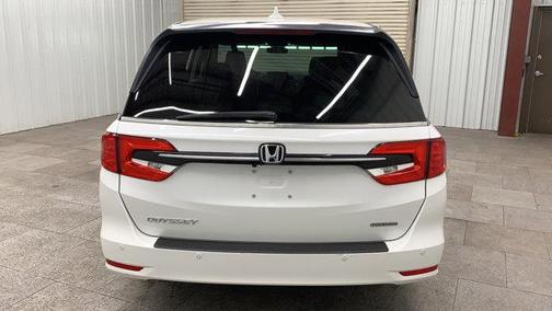 Photo 5 of 36 of 2021 Honda Odyssey Touring